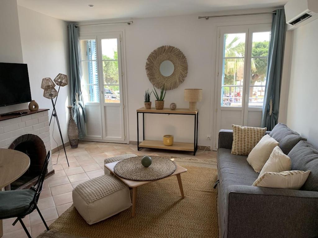 Maison De Village Renovee Avec Vue Mer Exceptionnelle Sainte-Maxime Bagian luar foto