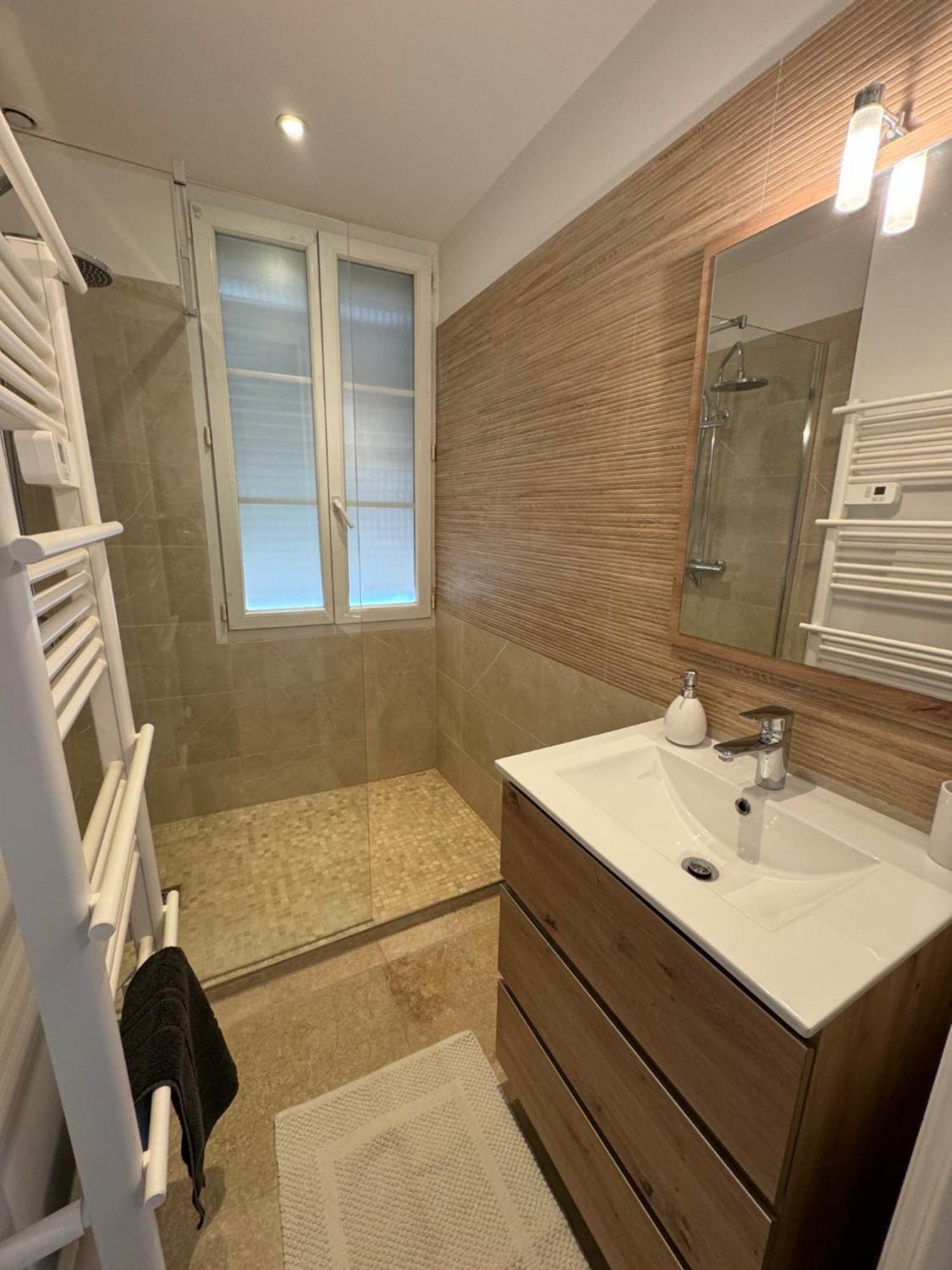 Maison De Village Renovee Avec Vue Mer Exceptionnelle Sainte-Maxime Bagian luar foto