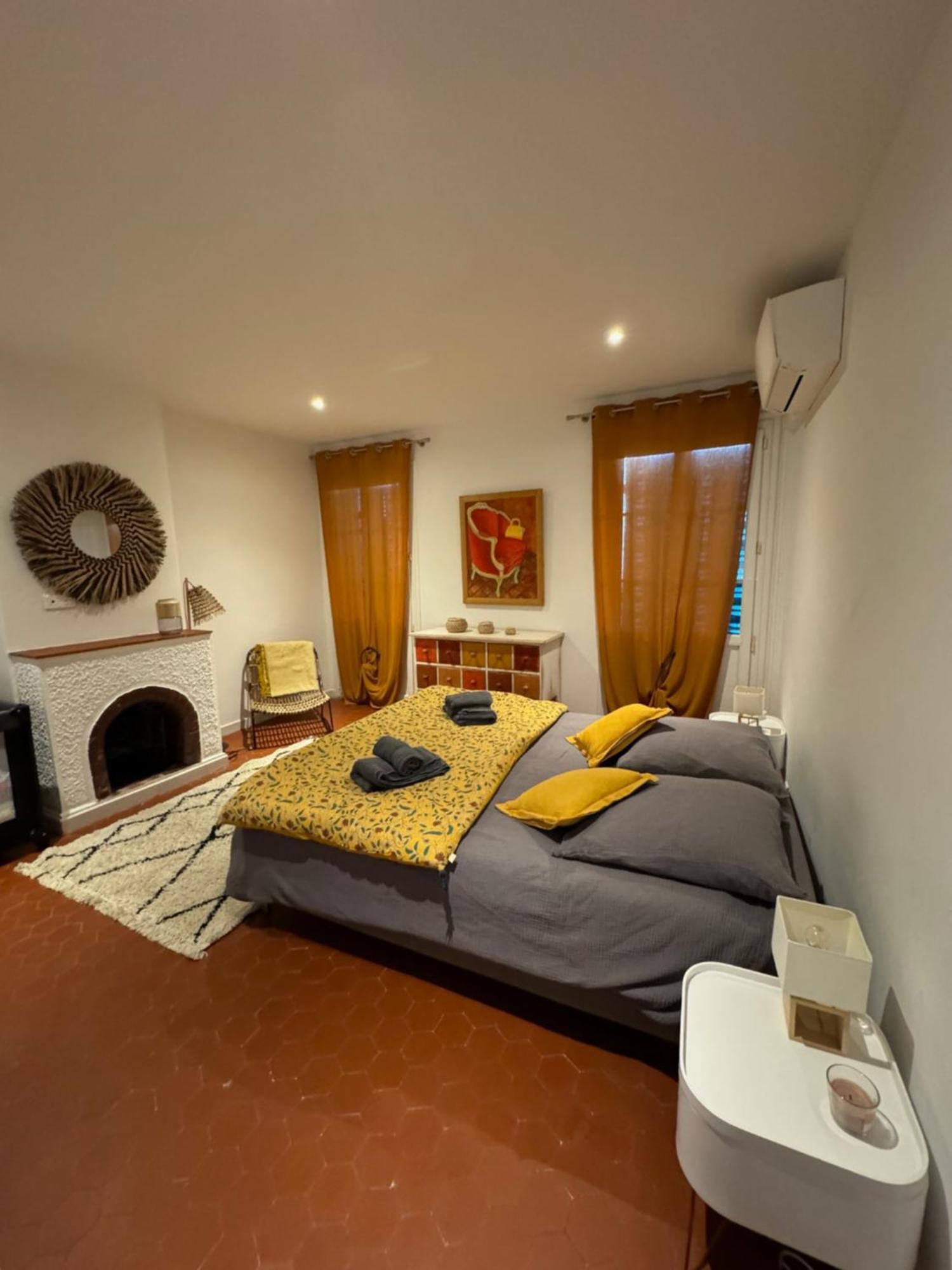 Maison De Village Renovee Avec Vue Mer Exceptionnelle Sainte-Maxime Bagian luar foto